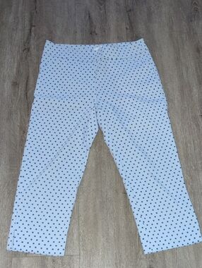 Reitmans Light Blue Polka Dot Cropped Pants